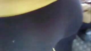خوبصورت خواتین صوفے  ...