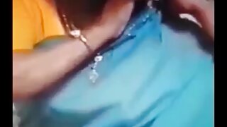 فش نیٹ لباس میں شاند ...